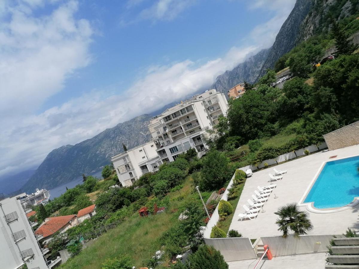 Villa Milla Kotor Bagian luar foto